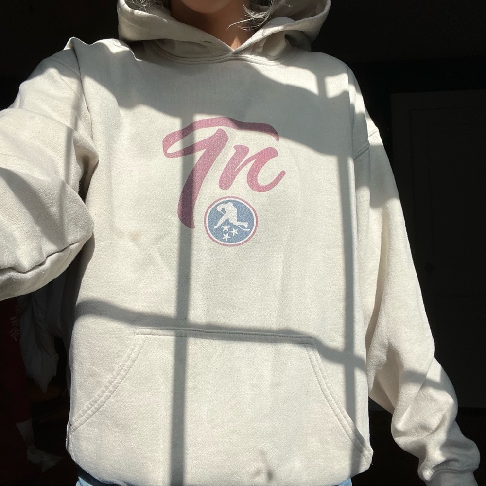 Vintage Tennessee Hockey Hoodie. Men’s Size M.